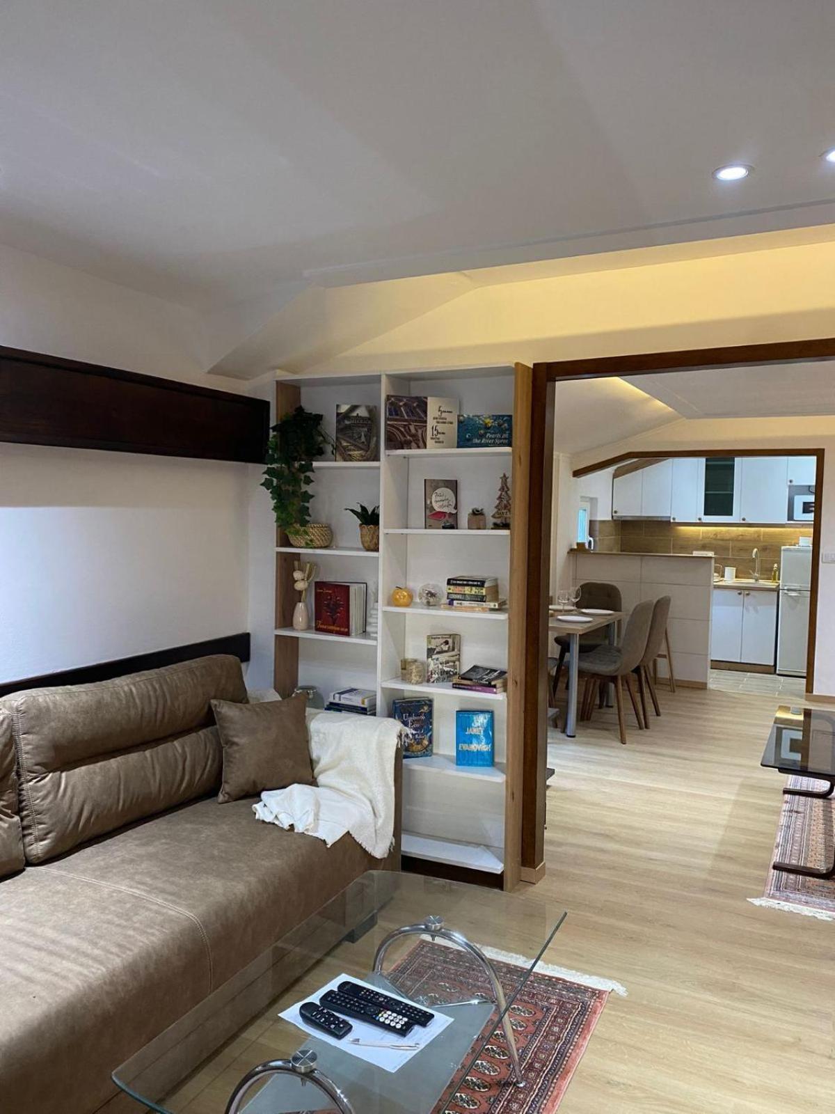 Ferienwohnung Kapetan-Misa Belgrad Exterior foto